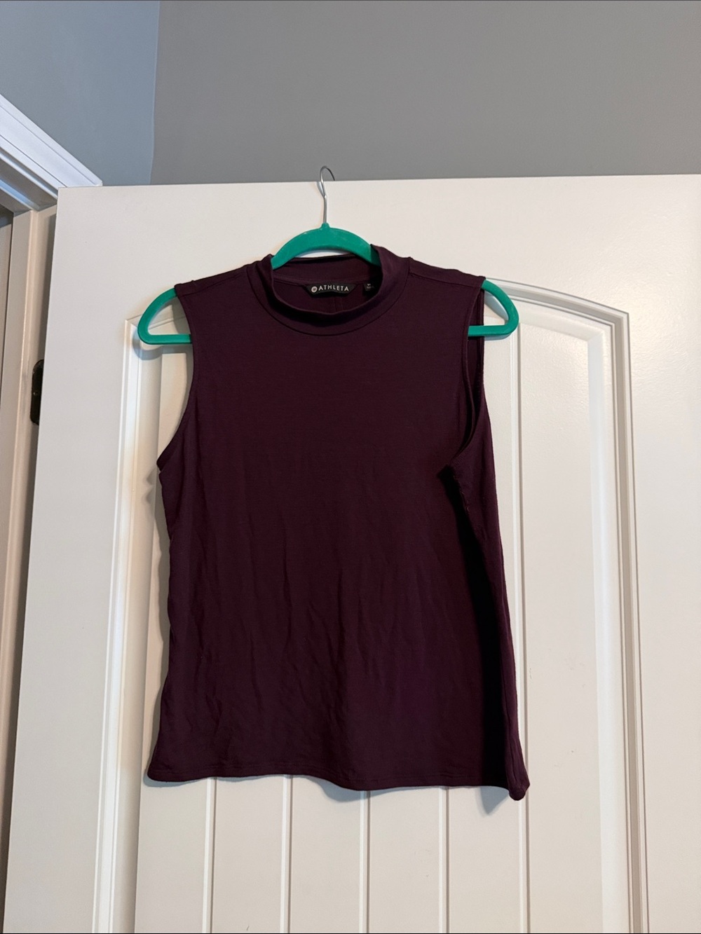Athleta Mock Neck Sleeveless Tank in Plum